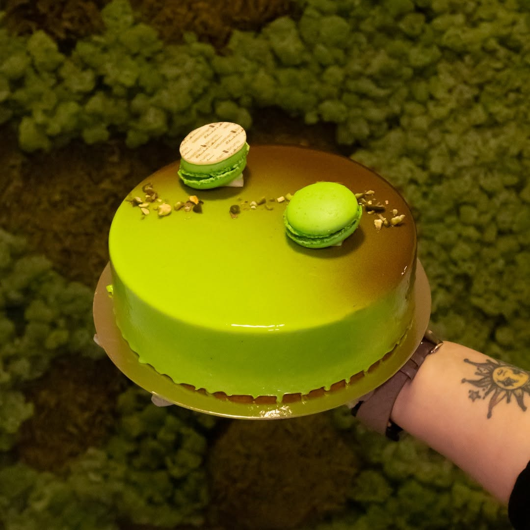 Kake Pyntet Med Makroner